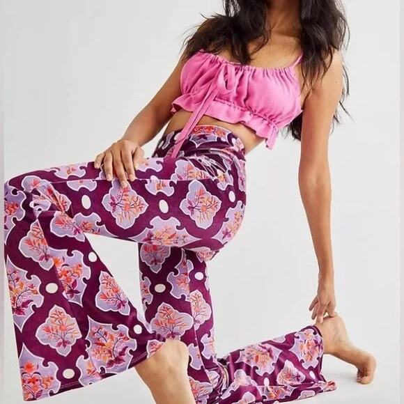 Free People Flare Street Velvet Flare Pants XS High Rise 70s Damask Boho Baroque - Picture 13 of 13